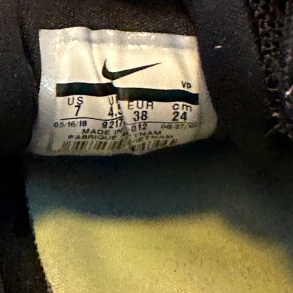 Nike Air Max 97 Womens size 7 - 921733-012 - EUC. Color: Back Igloo - Picture 7 of 7